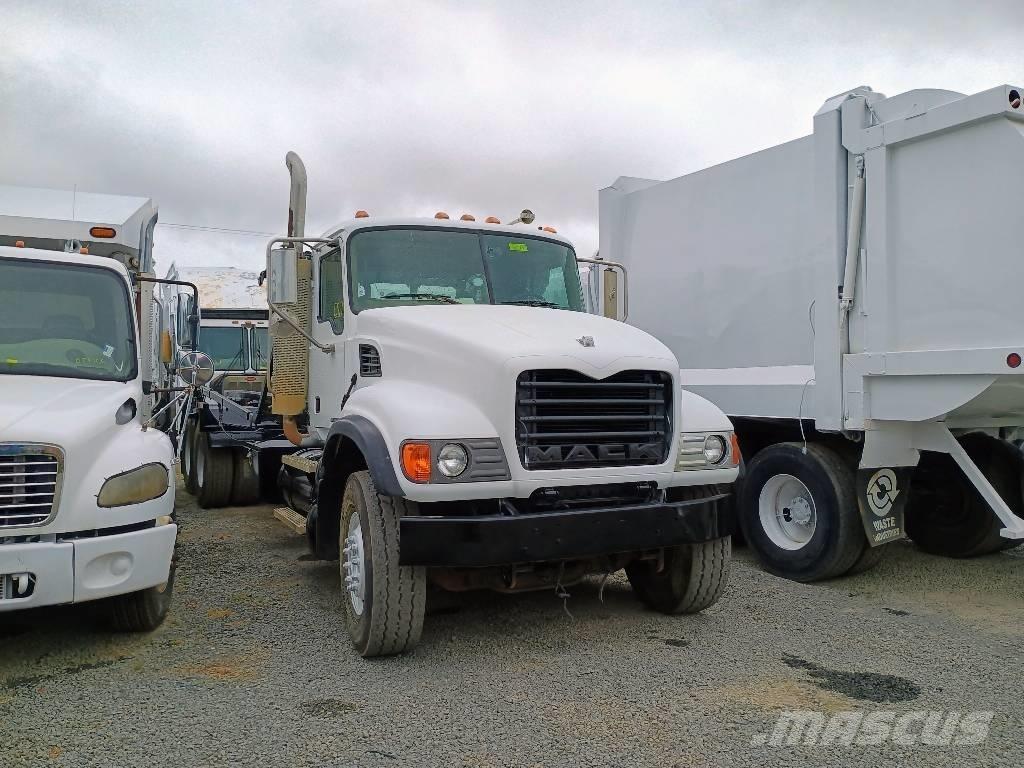 Mack CV 713 Motrici scarrabili