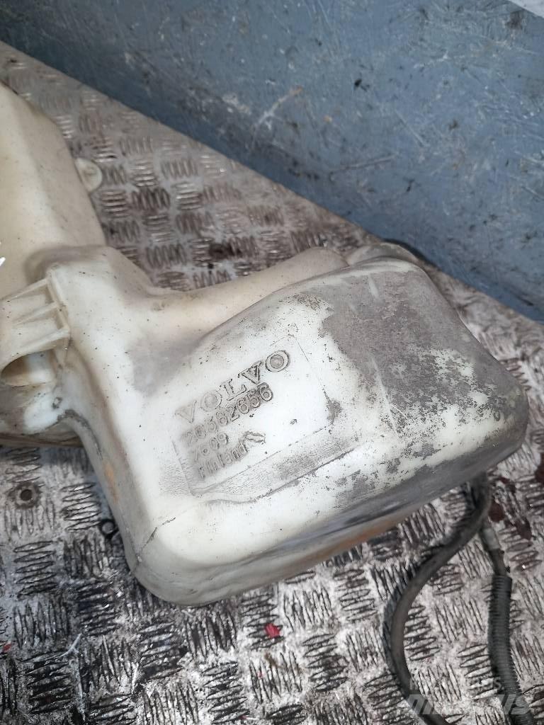 Volvo FH 12    20382656 Cabine e interni