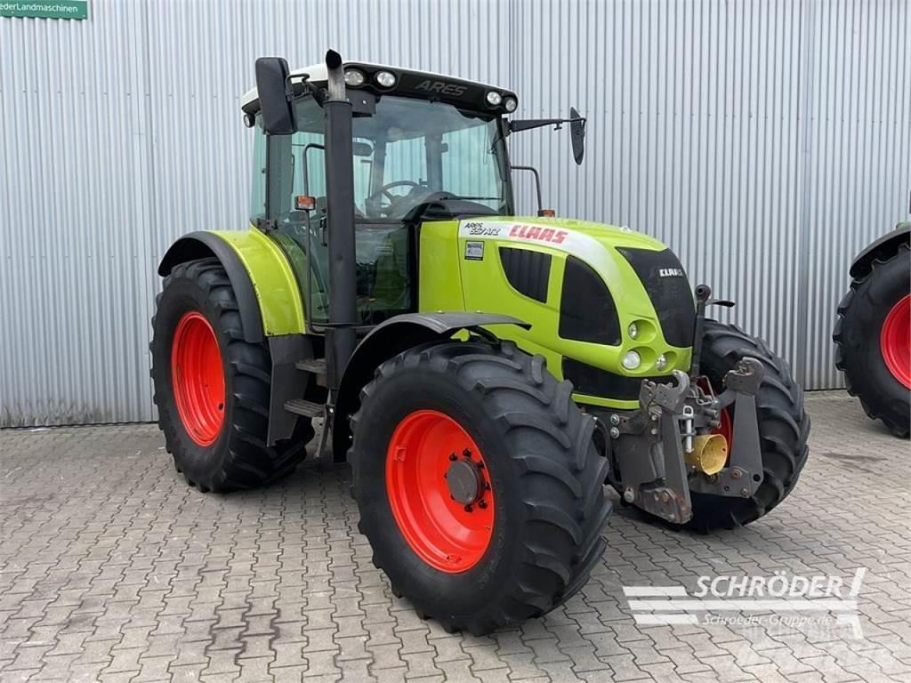 CLAAS ARES 657 ATZ Trattori