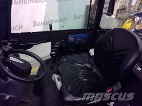 Jungheinrich TFG 320 Carrelli elevatori GPL