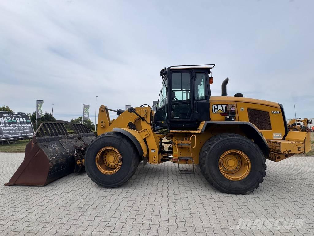 CAT 938 M Pale gommate
