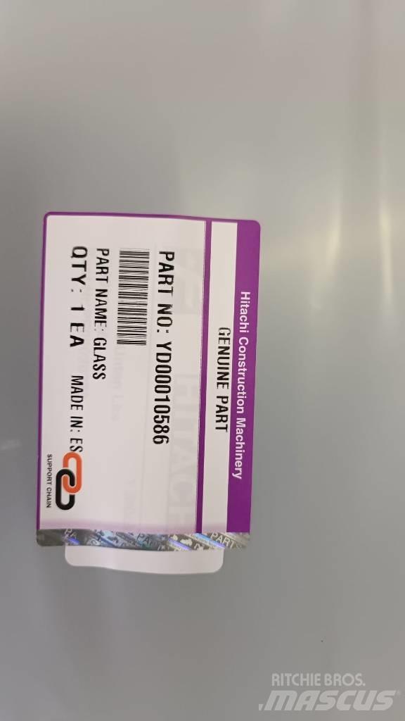 Hitachi ZX 19-5 Cabine e interni