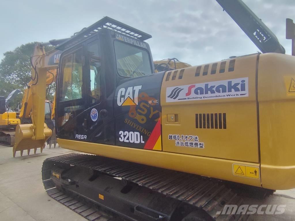 CAT 330DL Escavatori cingolati