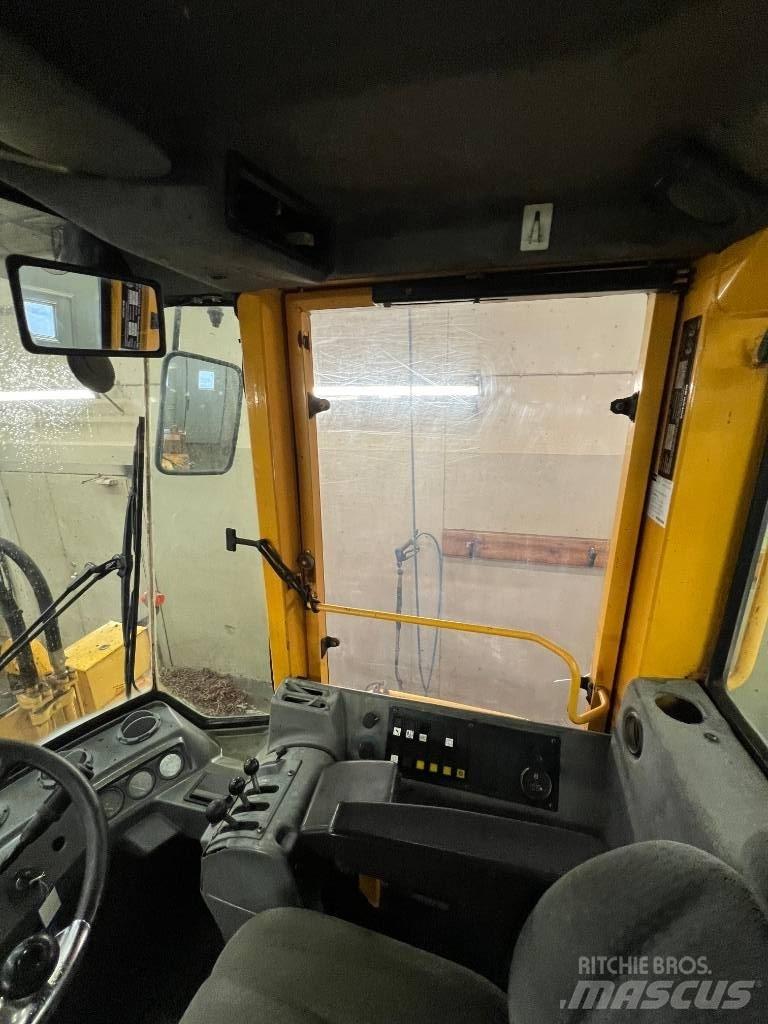 Volvo L90 B Pale gommate