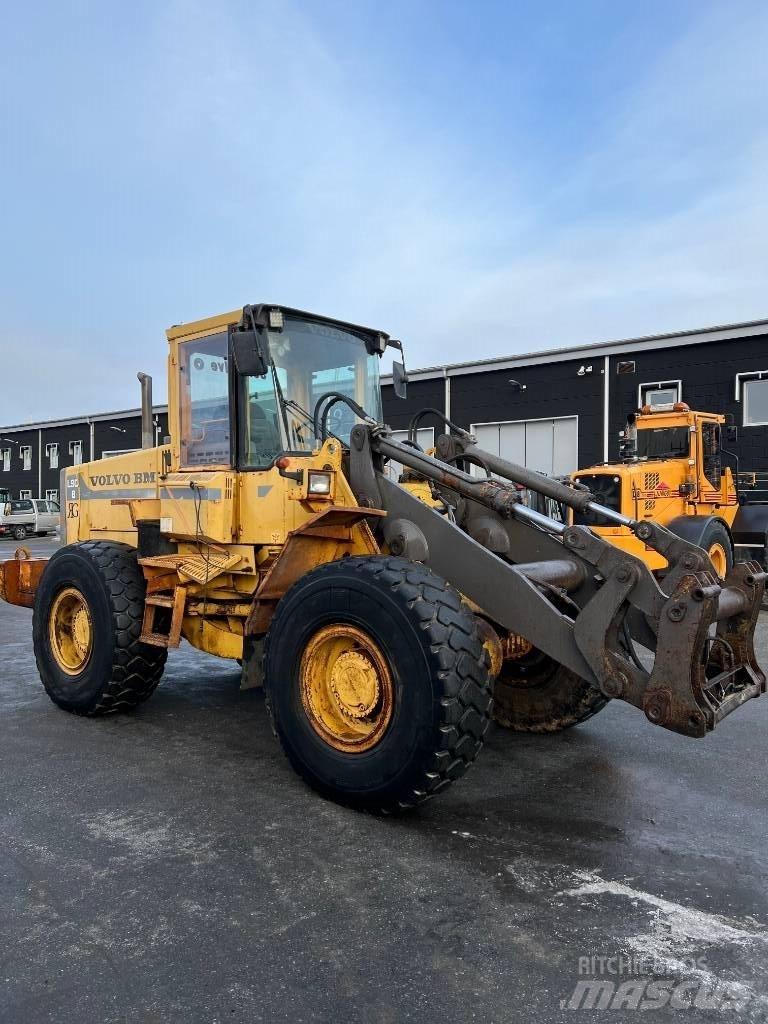 Volvo L90 B Pale gommate