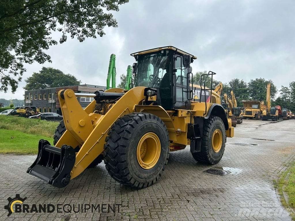 CAT 950M Pale gommate