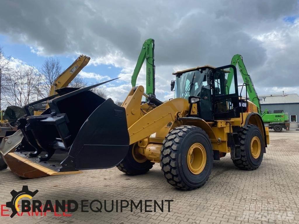 CAT 950M Pale gommate