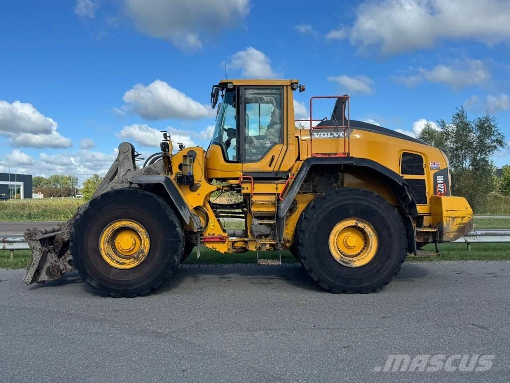Volvo L220H Pale gommate