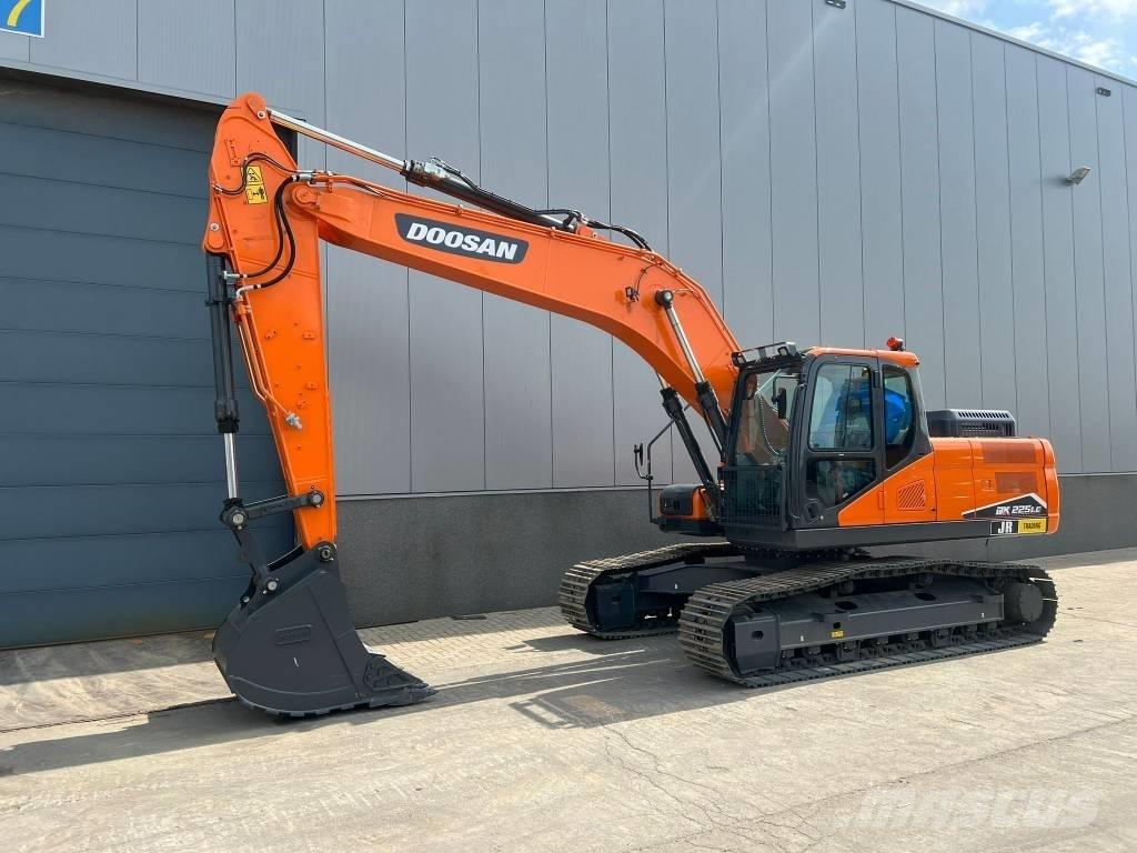 Doosan DX 225 LC-7M Escavatori cingolati