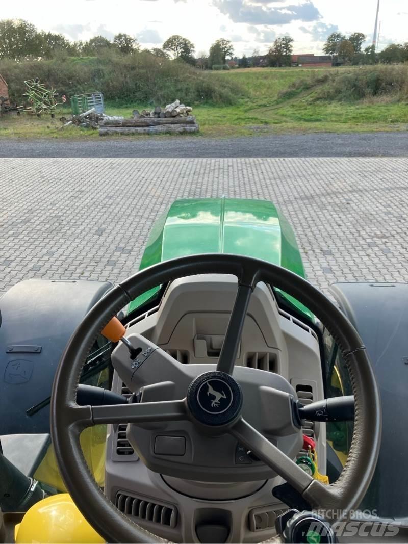 John Deere 6R250 Trattori