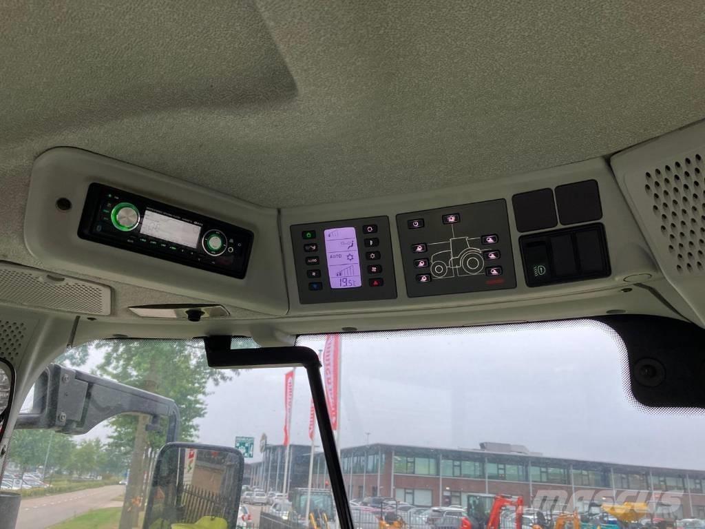 CLAAS Arion 650 CIS Trattori
