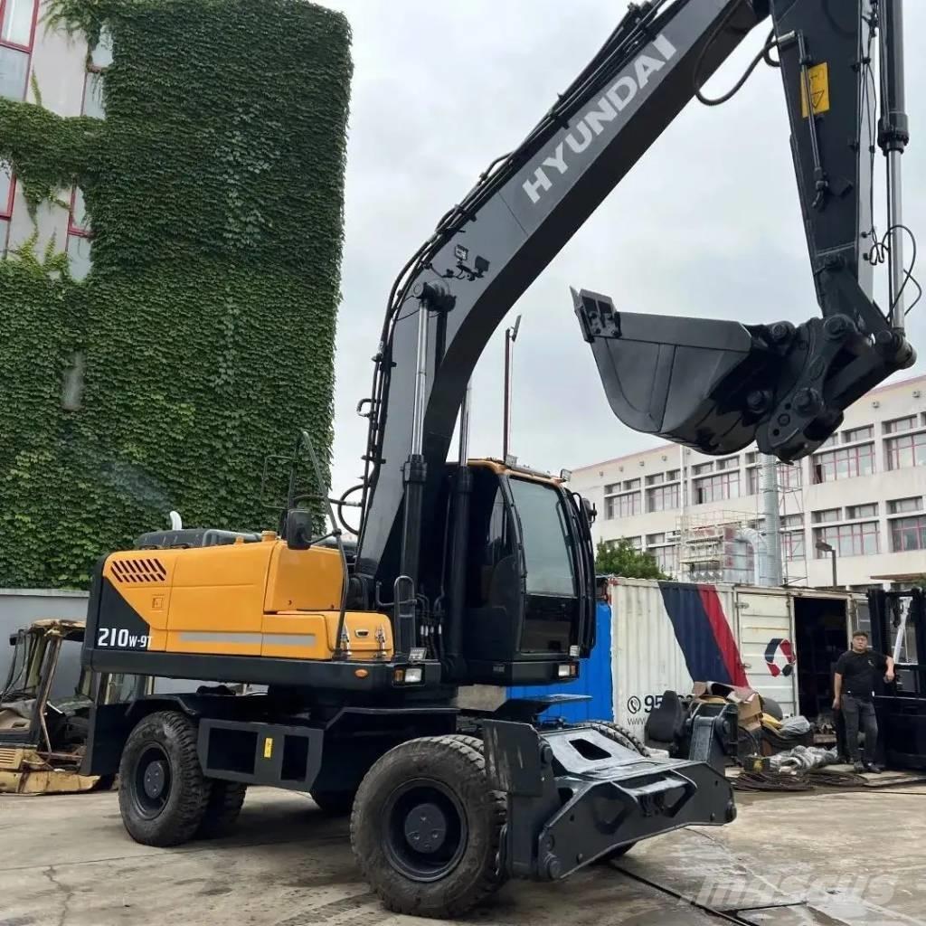 Hyundai R210W-9 Escavatori gommati
