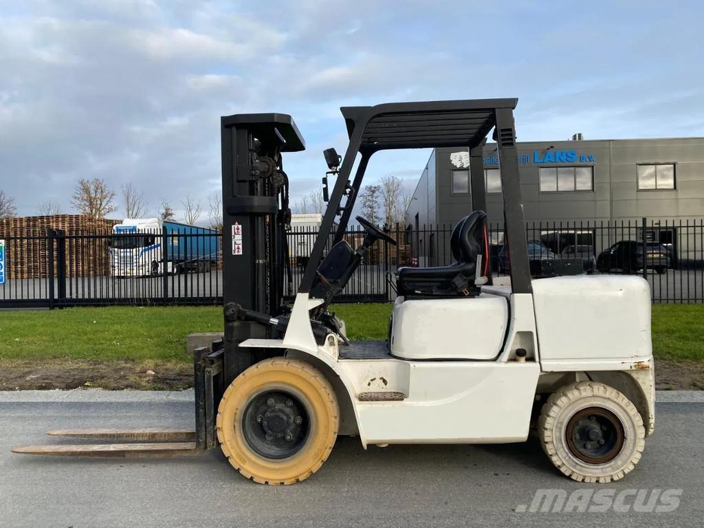 CAT DP35K Carrelli elevatori diesel