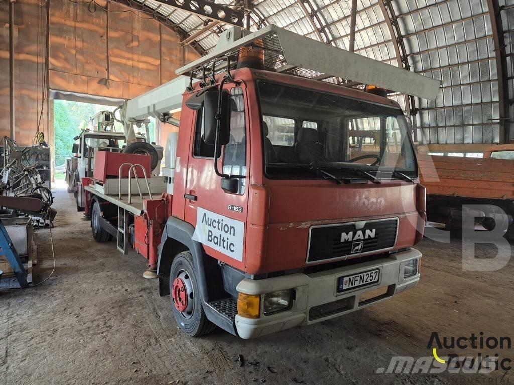 MAN 8.163 Piattaforme autocarrate