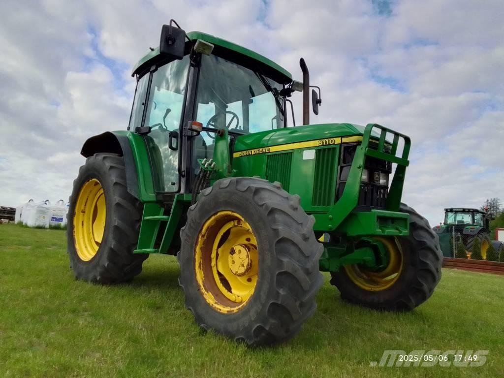 John Deere 6110 SE Trattori