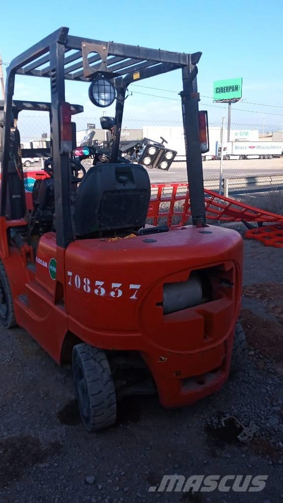 CAT CAT DP 20 K Carrelli elevatori diesel