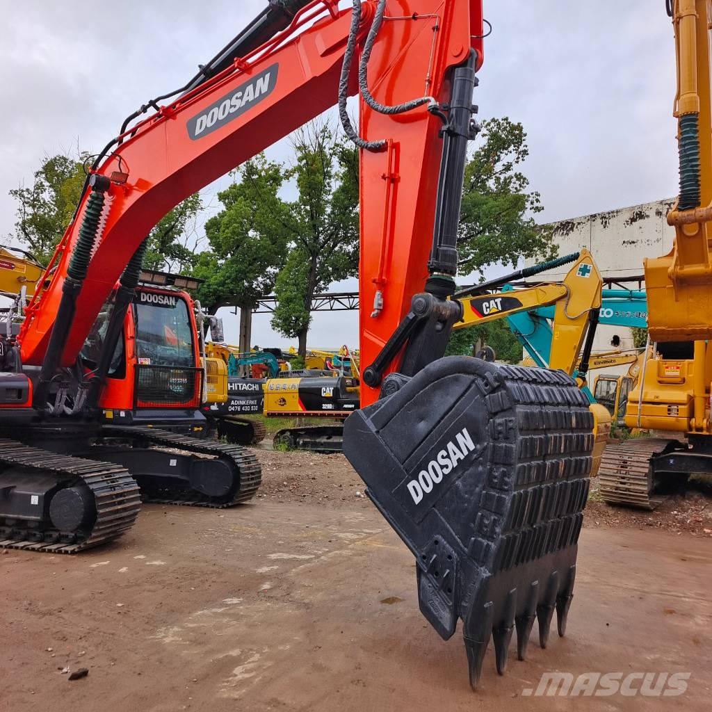 Doosan DX 300 LC Escavatori cingolati