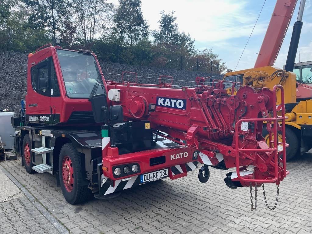 Kato CR-130Rf Gru per terreni difficili