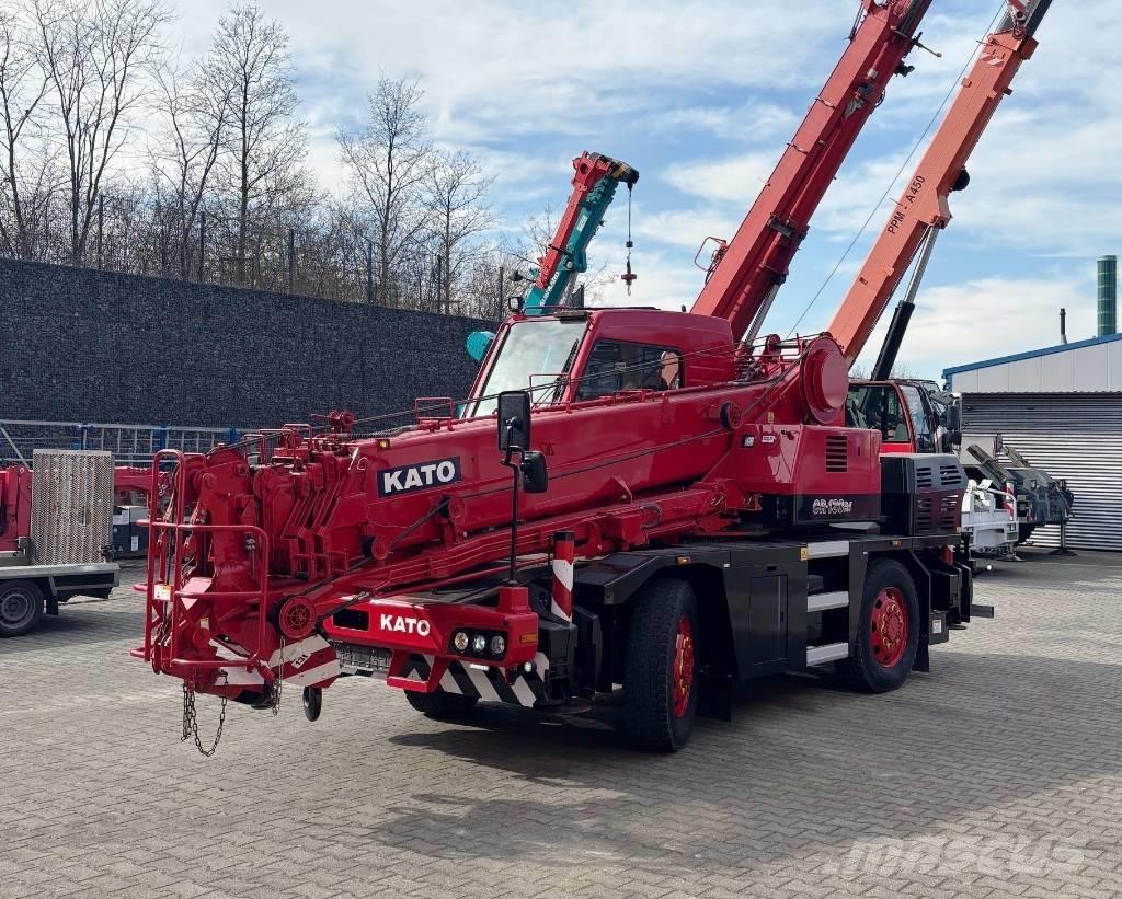 Kato CR-130Rf Gru per terreni difficili