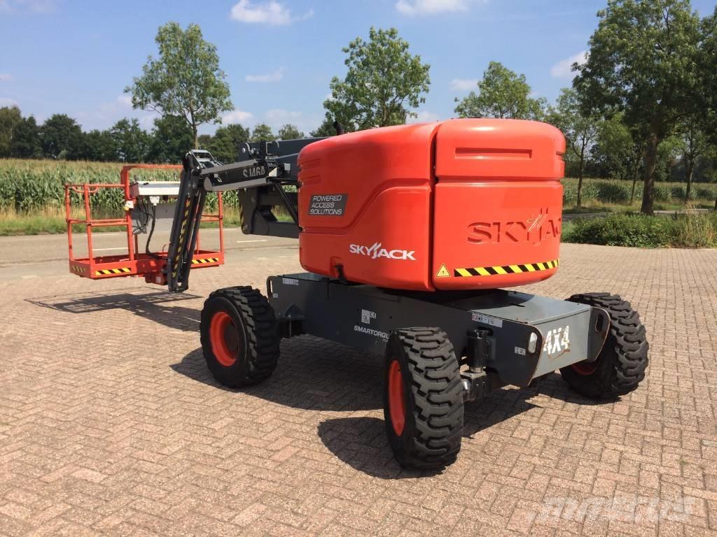 SkyJack SJ 46 AJ Piattaforme a braccio articolato