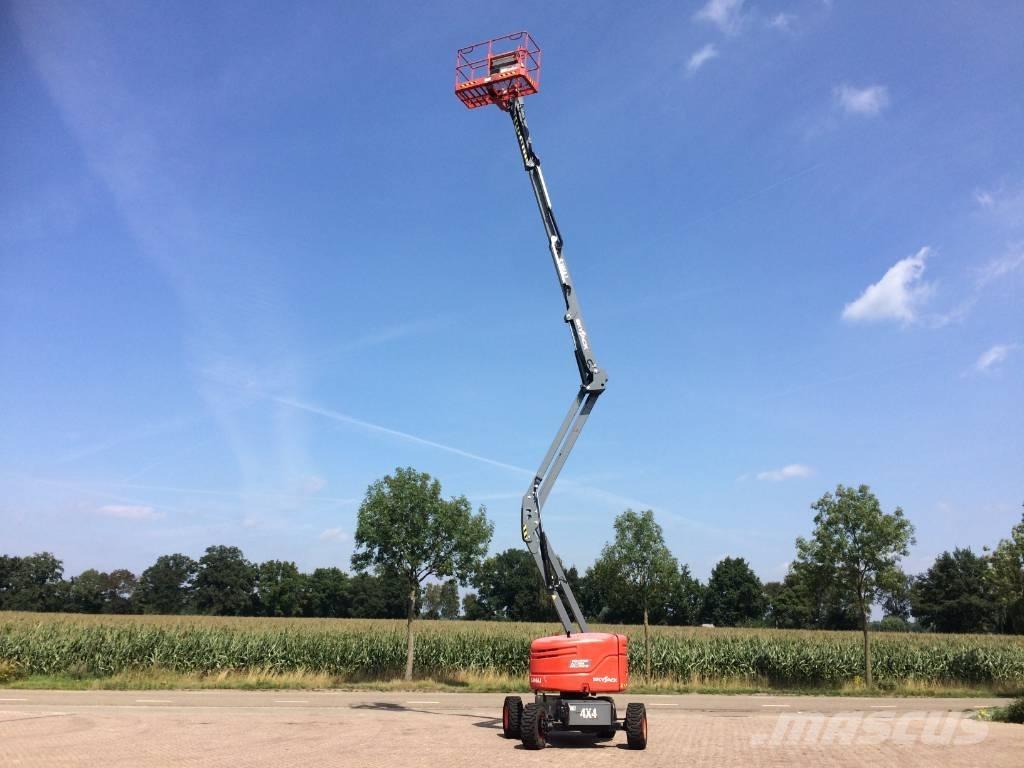SkyJack SJ 46 AJ Piattaforme a braccio articolato
