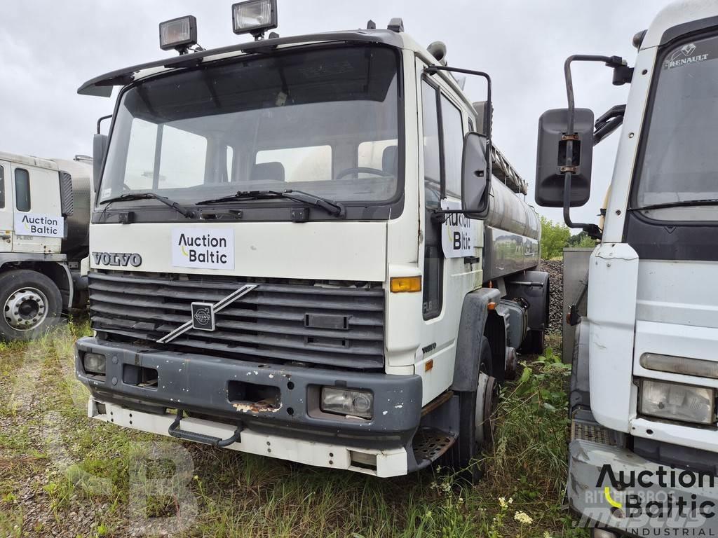 Volvo FL6 Cisterna