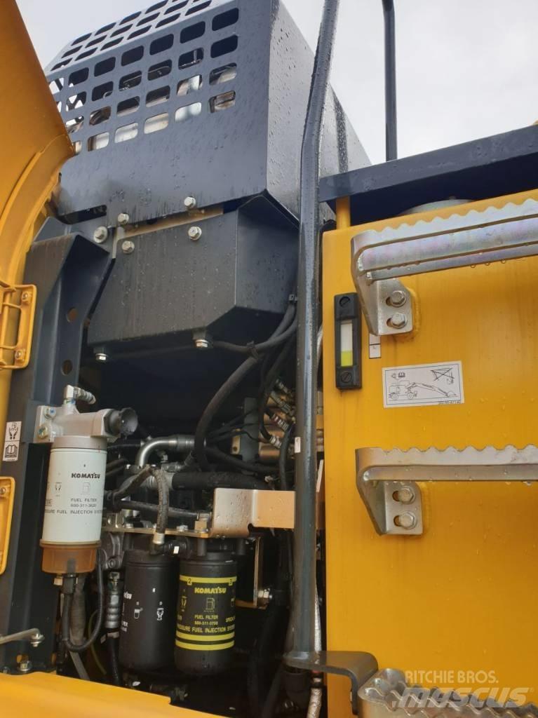 Komatsu PW148-11EO Escavatori gommati