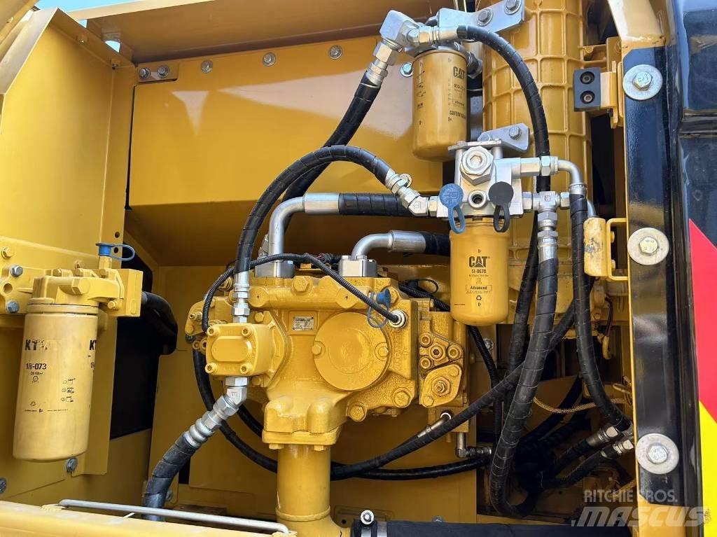 CAT 320D2 Escavatori medi 7t - 12t