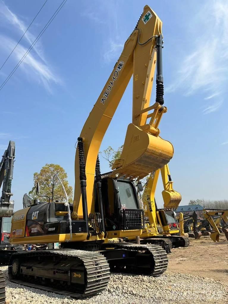 CAT 320D2 Escavatori medi 7t - 12t
