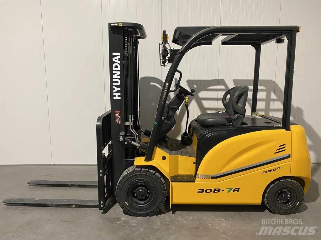 Hyundai 30B-7A Carrelli elevatori elettrici