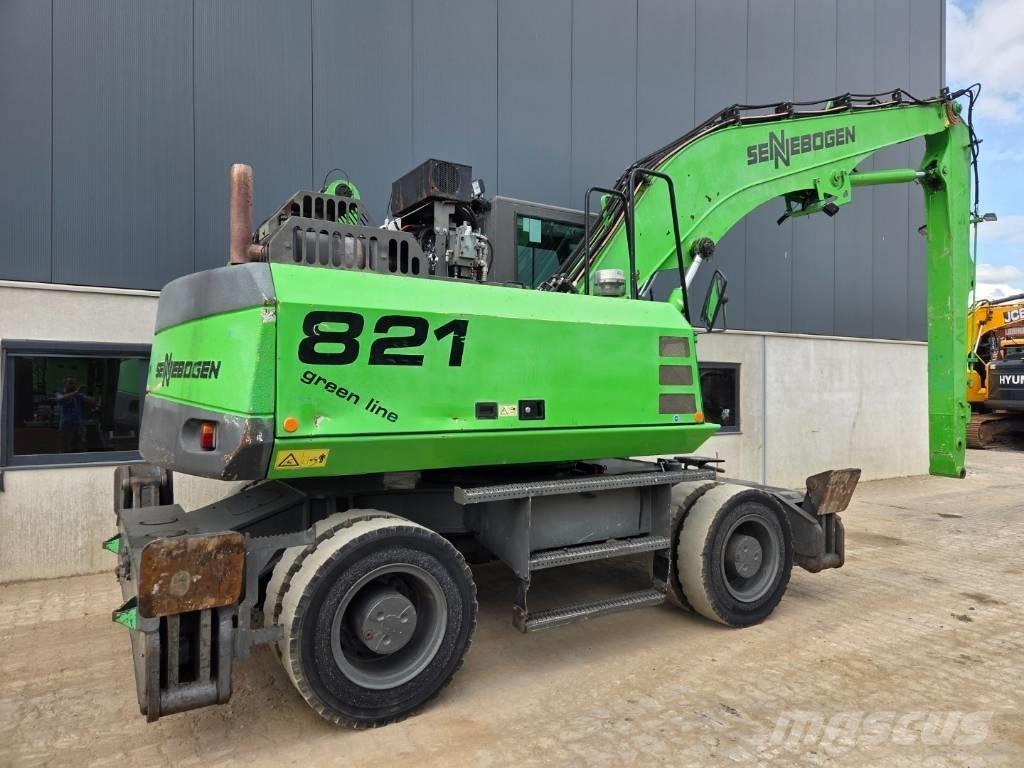 Sennebogen 821 Movimentazione rifiuti
