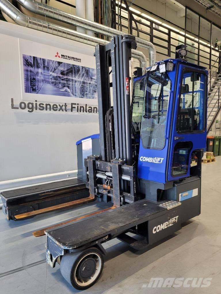 Combilift C4500 ET Carrello elevatore retrattile a 4 vie
