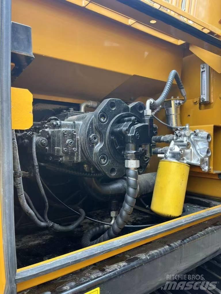 Sany SY215C Escavatori cingolati