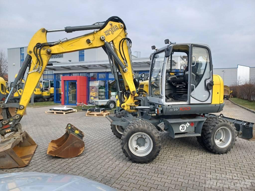 Wacker Neuson EW100 Escavatori gommati