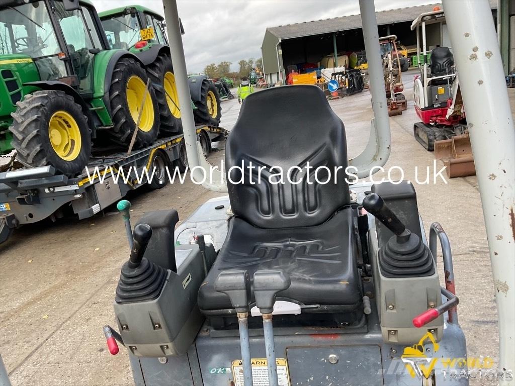 Takeuchi TB 219 Miniescavatori