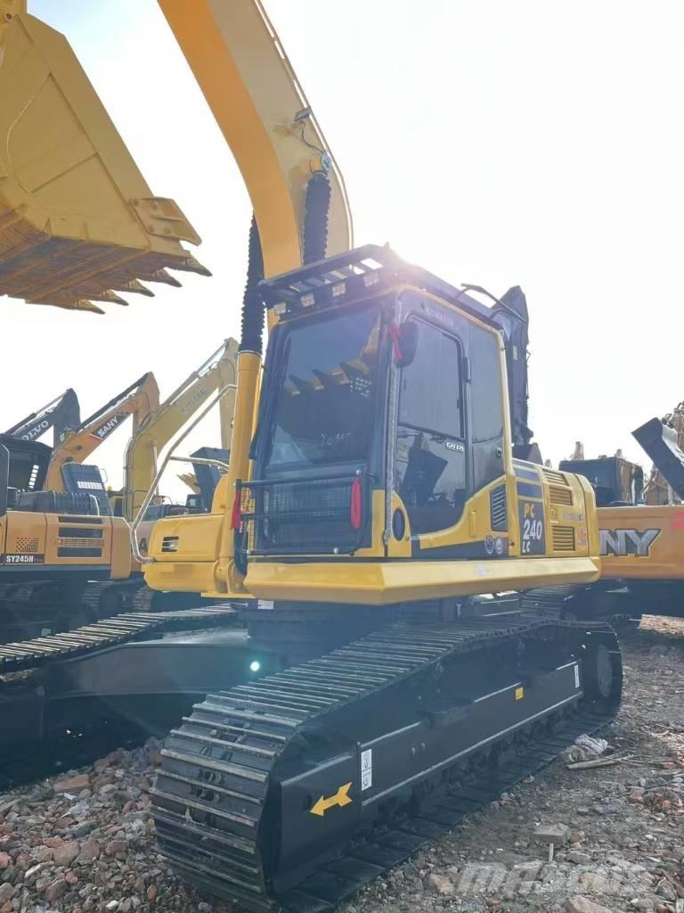 Komatsu 240 LC-8 Escavatori cingolati