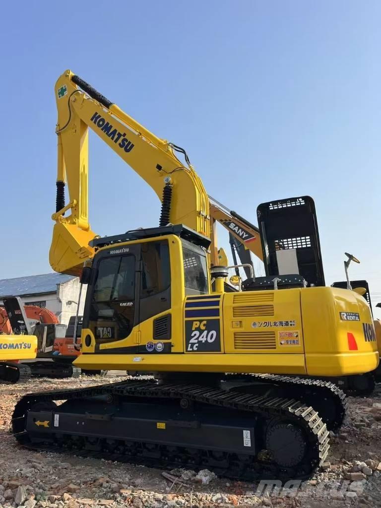 Komatsu 240 LC-8 Escavatori cingolati
