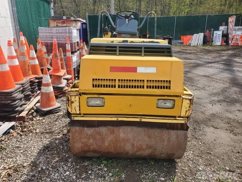 Bomag BW121 AD-2 Rulli a doppio tamburo
