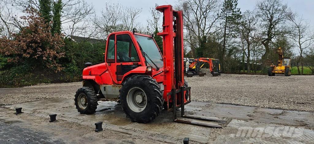Manitou M26-4 t Elevatore per esterni