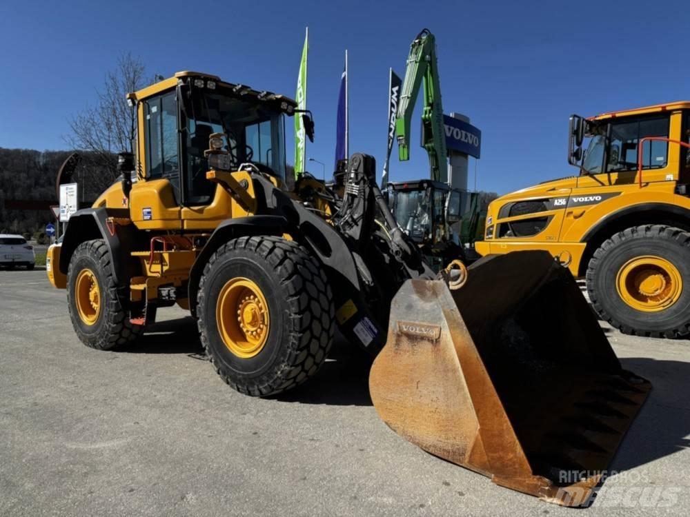 Volvo L90H Pale gommate