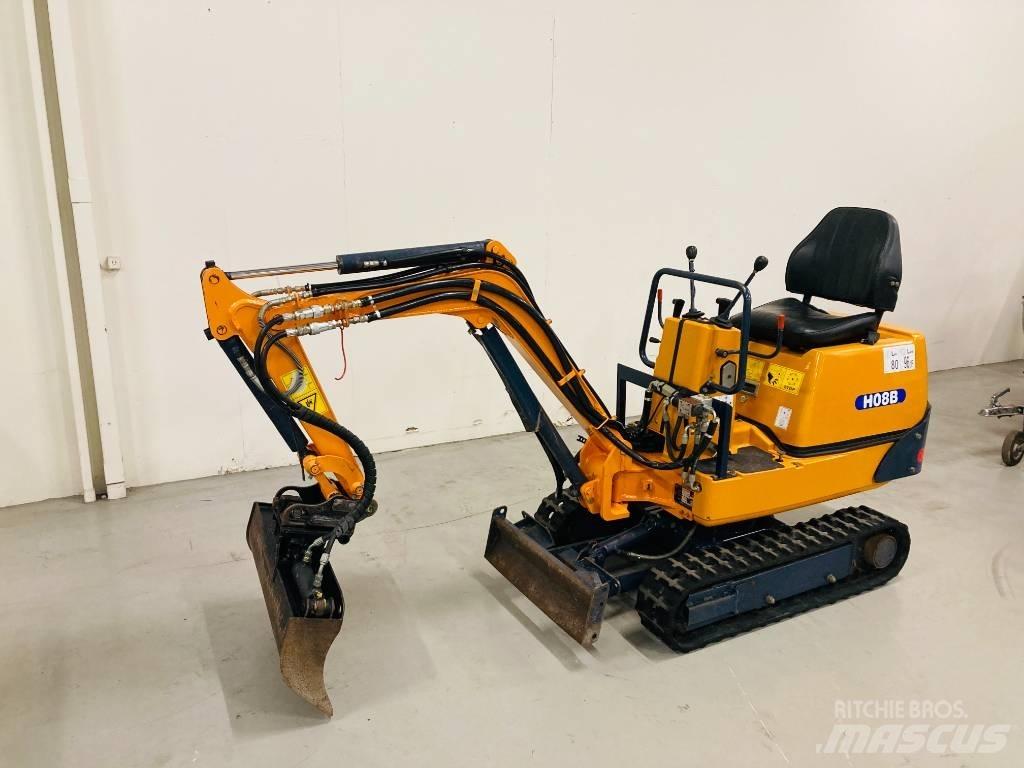 Hanix H 08 B Miniescavatori