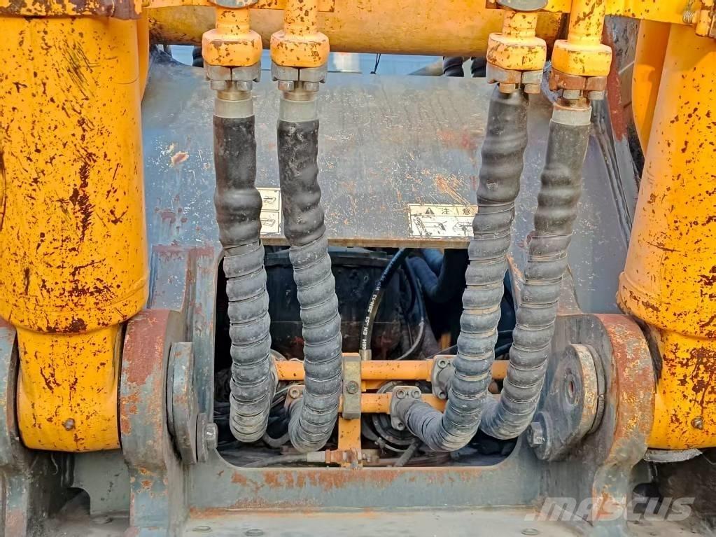 Hyundai R300LC-9S Escavatori cingolati