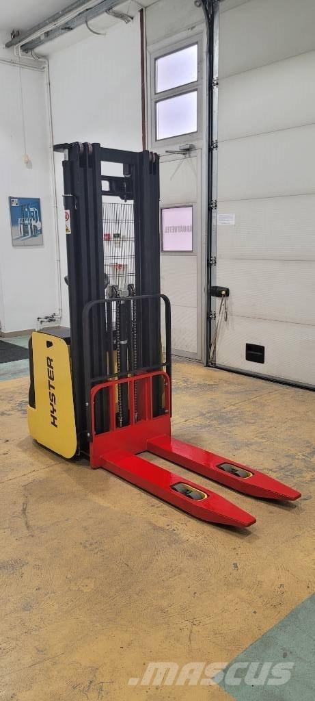 Hyster S 1.4 AC Carelli stoccatori  automatici-usati