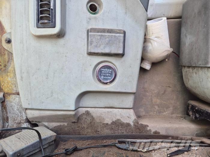 Hyundai ROBEX1400LC Escavatori medi 7t - 12t