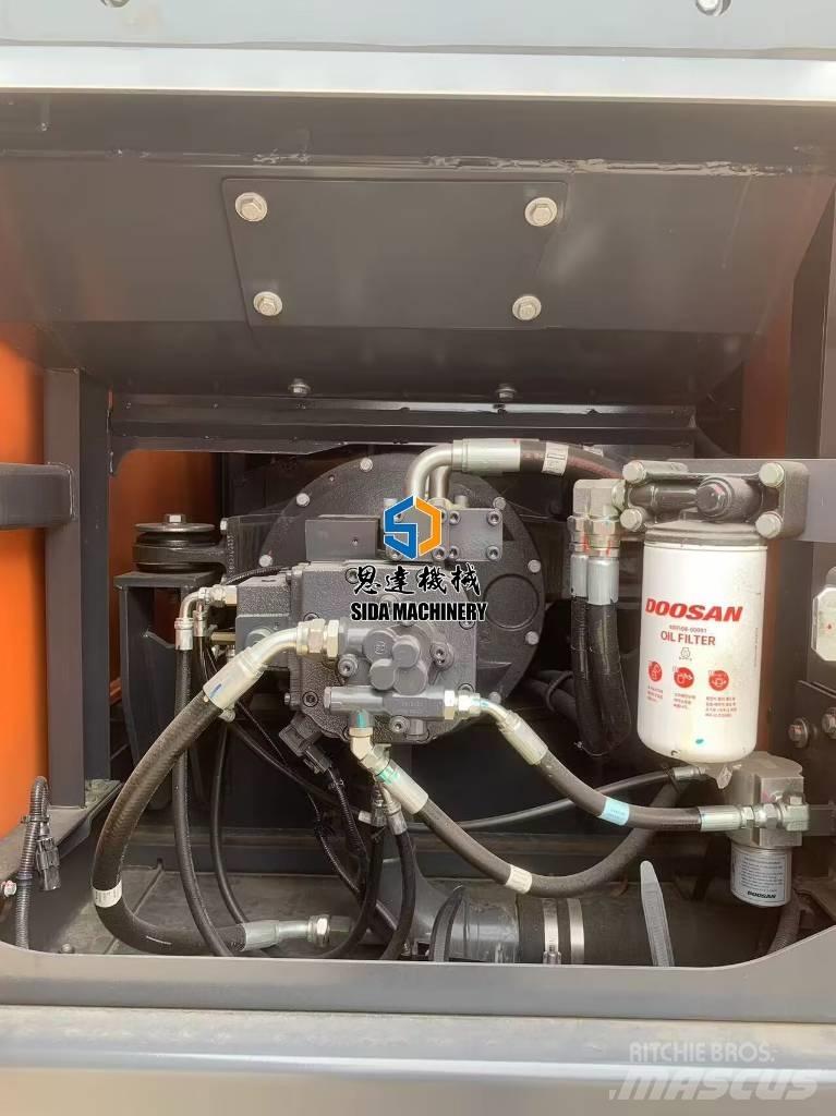 Develon DX 215 Escavatori medi 7t - 12t