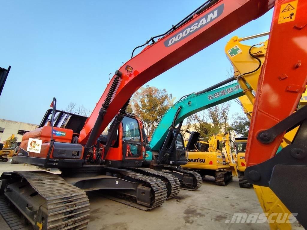 Doosan DX 225 LC Escavatori cingolati