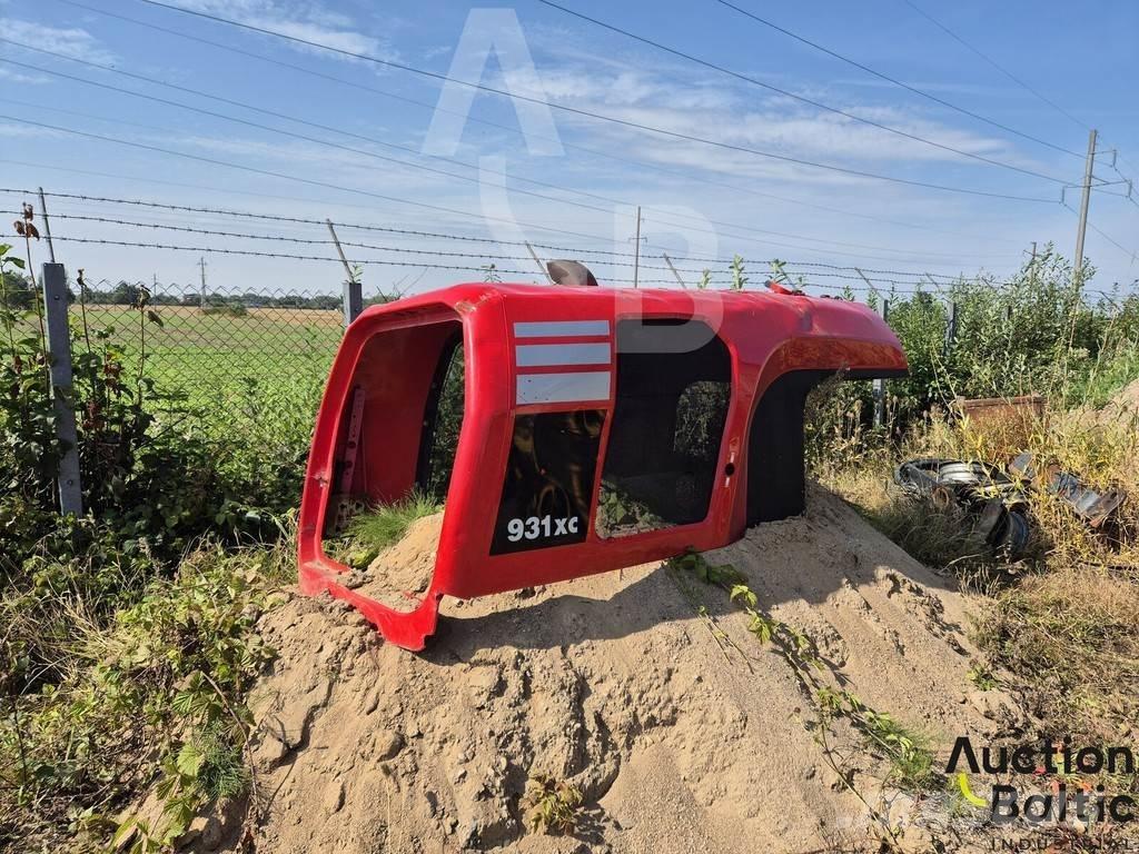 Komatsu 931XC Trasporto - Altro