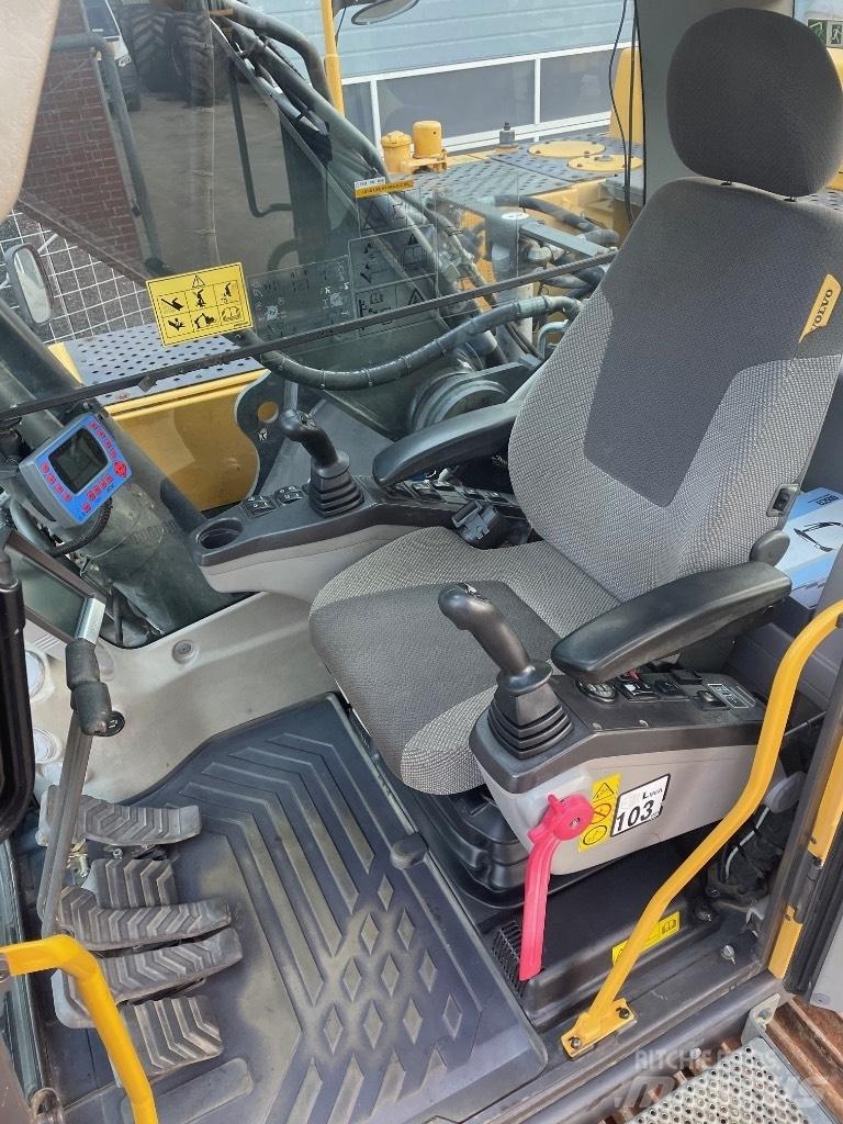 Volvo EC250DL Escavatori cingolati