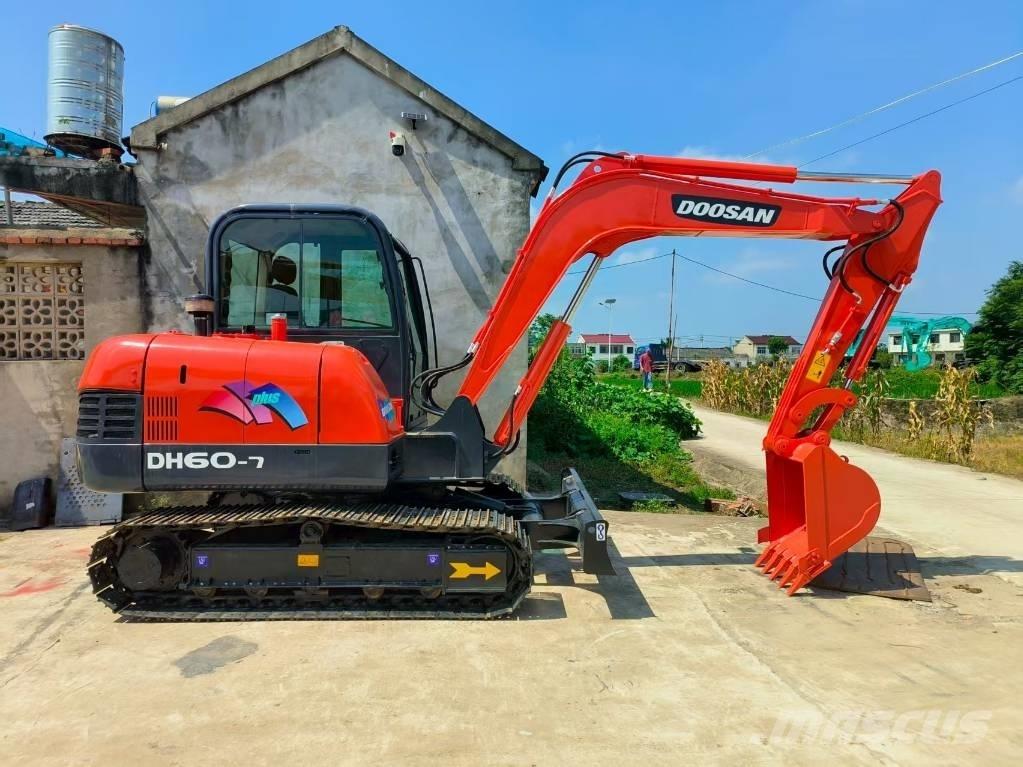 Doosan DH 60 Miniescavatori