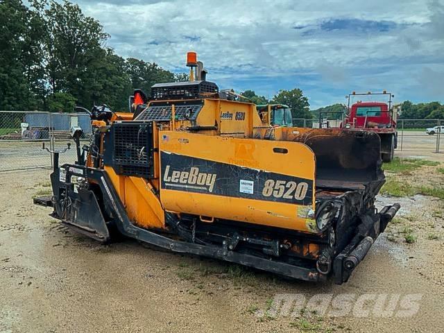 LeeBoy 8520 Finitrici